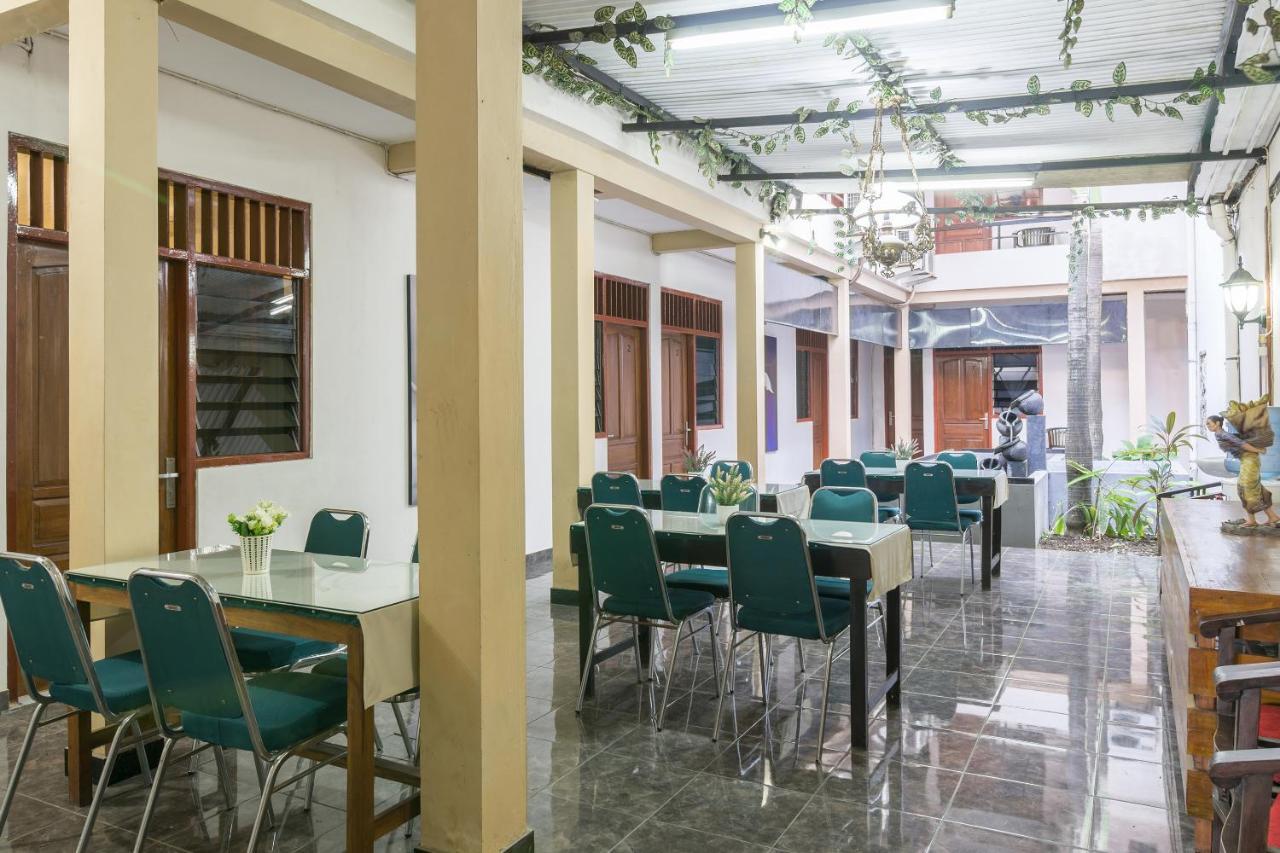 OYO 198 Emdi House Seturan Hotel Melati Bagian luar foto